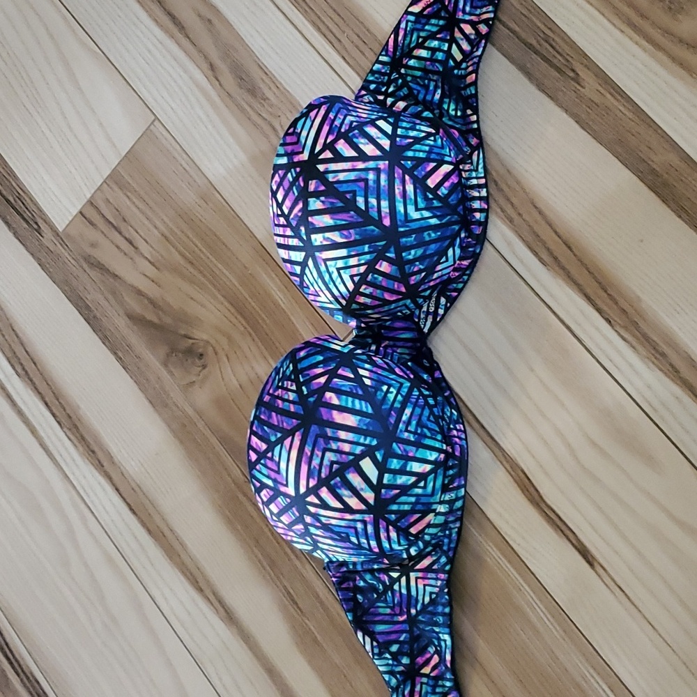 PINK Strapless Bra 34D